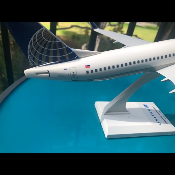 🇺🇸✈️Boeing 737 Airplane Model : United Airlines - Picture 6 of 11